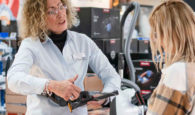 Beratung Saugroboter - Passendes Zubehör direkt bei uns im Markt finden